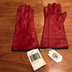 NWT leather gloves by Portolano
